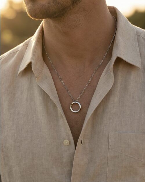 COLLIER CUSTOS