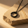 COLLIER CUSTOS